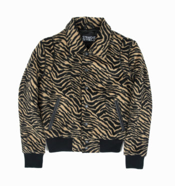 Fitted tiger striped jacket.