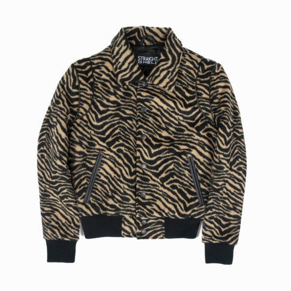 Fitted tiger striped jacket.