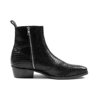 Richards is a men’s black snakeskin, premium leather boot