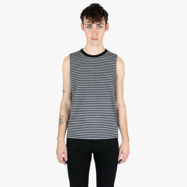 Sleeveless t-shirt with thin stripes, relaxed neck, and capped sleeves.