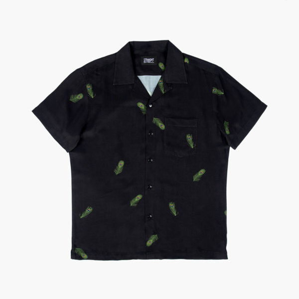 Short sleeve button up camp shirt with our feather print and spread collar.