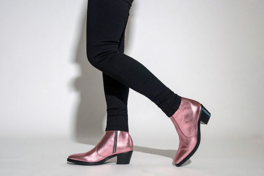 Richards – Pink Leather Zip Boots