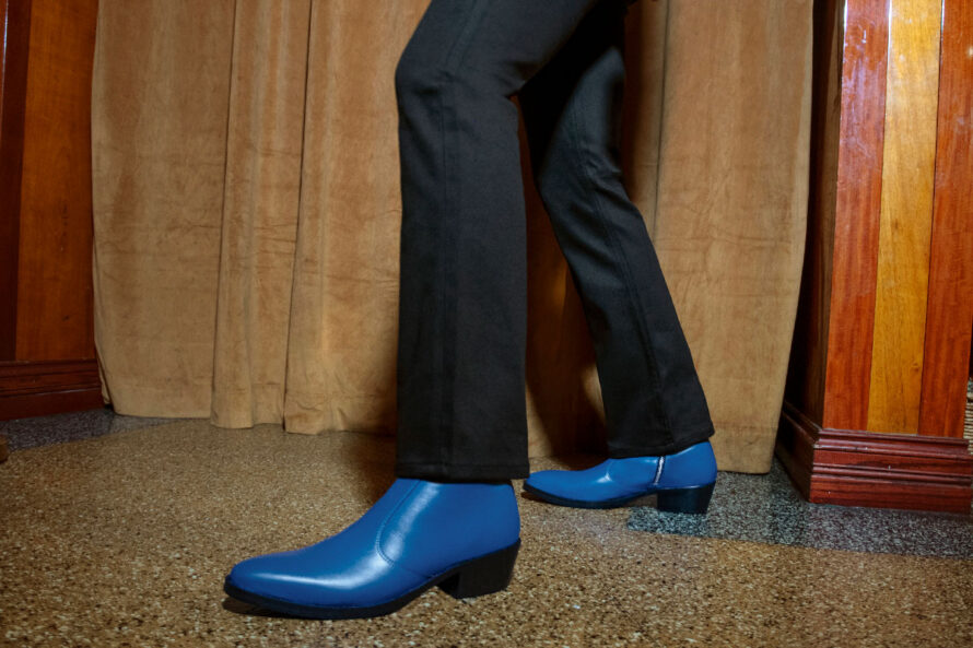 Richards – Blue Leather Zip Boots