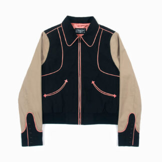 The Maven features western details throughout the jacket. Snap cuffs and zipper closure.