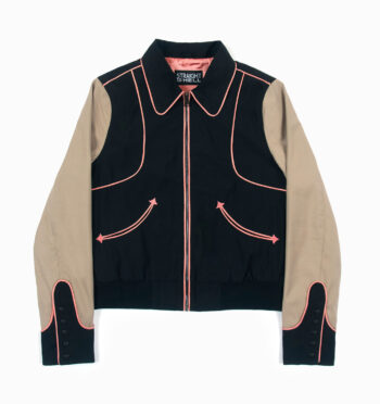 The Maven features western details throughout the jacket. Snap cuffs and zipper closure.