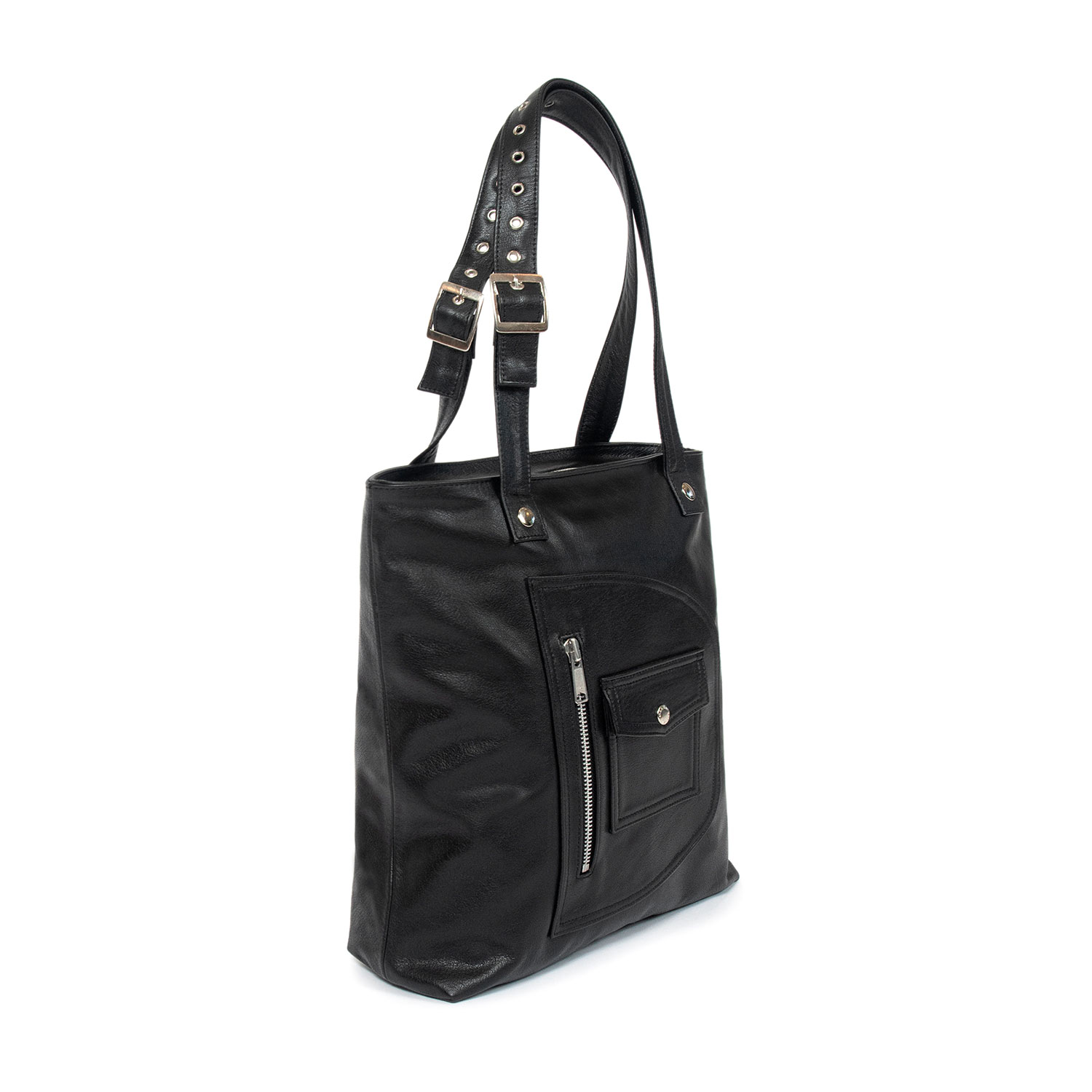 The Passenger black leather tote bag is your everyday bag, ideal for carrying all essentials.