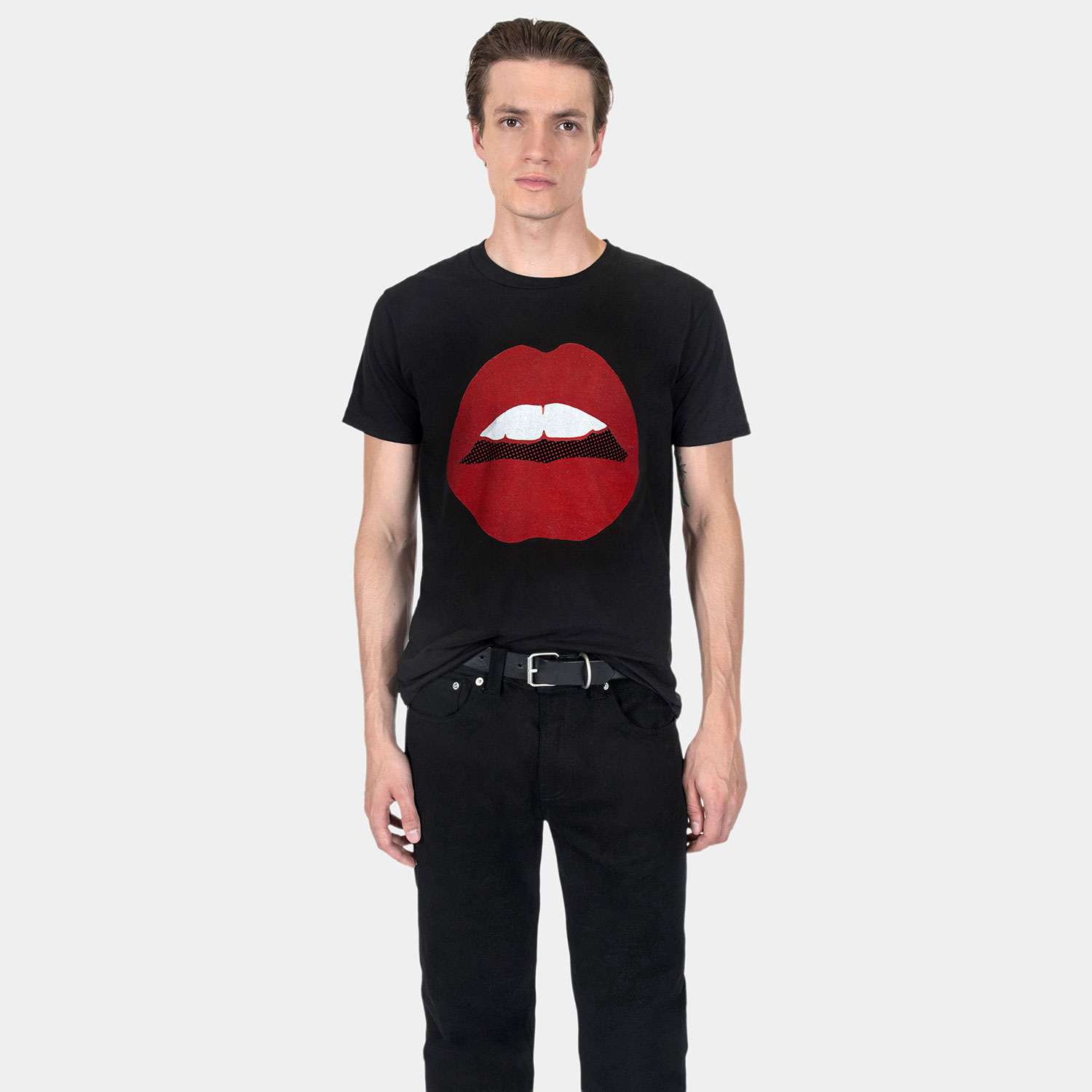 A nod to vintage pop art and glam rock. An oversized graphic that does all the talking. Short sleeve t-shirt made from soft cotton. Printed in-house in Chicago. This is our Everyday fit.
